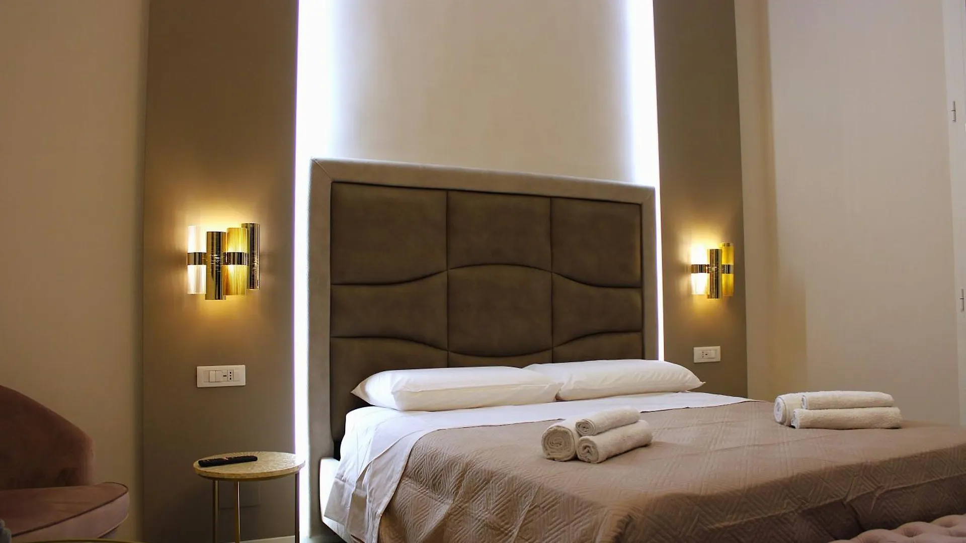 Incentro Elegant Rooms Messina Italy