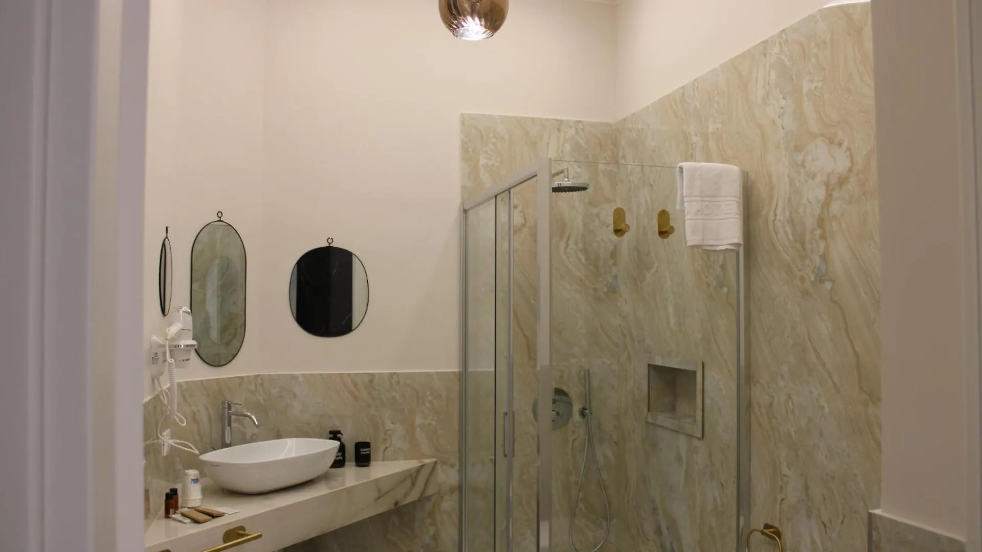 Incentro Elegant Rooms Messina 0*,  Italy