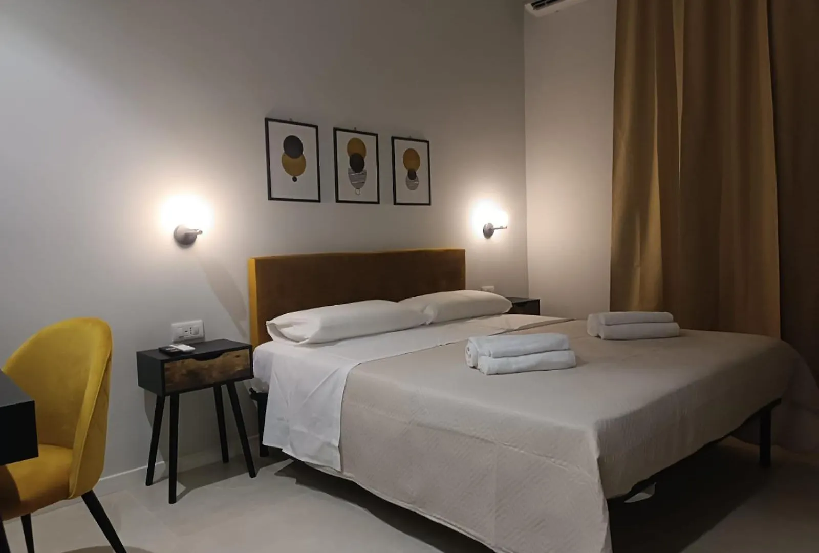 Incentro Elegant Rooms Messina 0*,